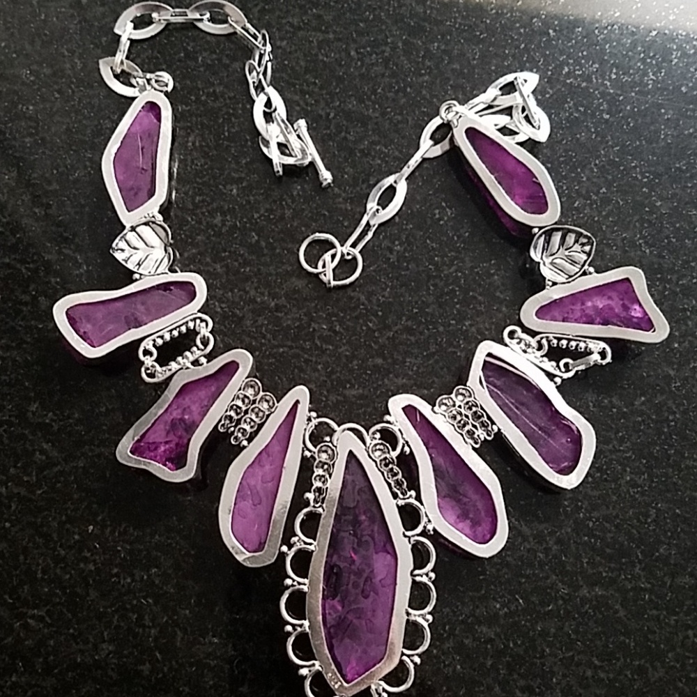 Beautiful Statement Necklace - image 7